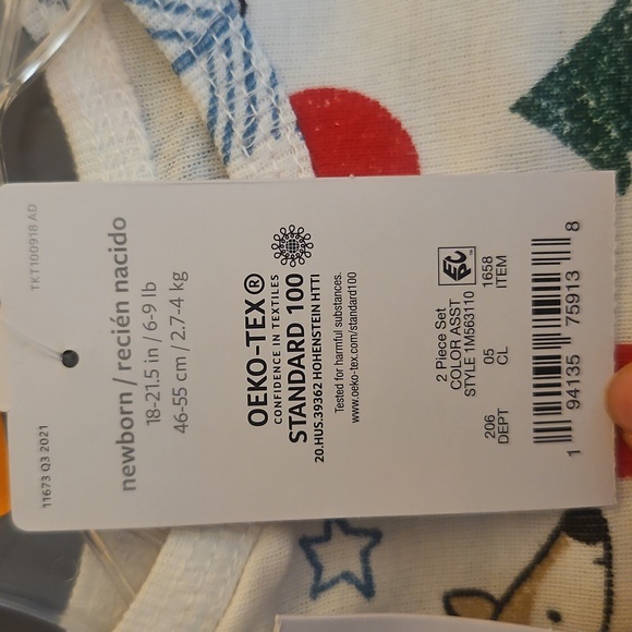 Christmas Reindeer Baby Newborn 2pc set Long Sleeve Bodysuit And Red Pants - Picture 10 of 12